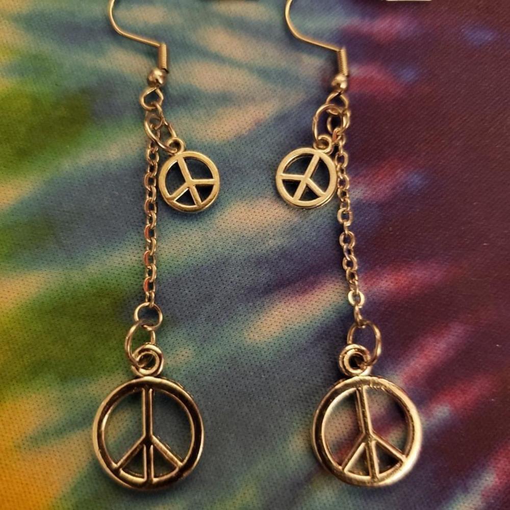 Handmade Silver Metal Peace Chain Dangle Earrings
